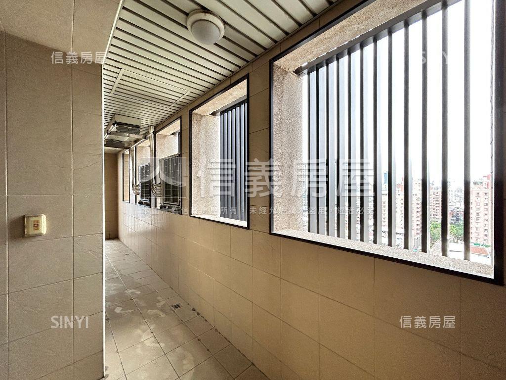 八期久樘大四房Ｂ１車位房屋室內格局與周邊環境