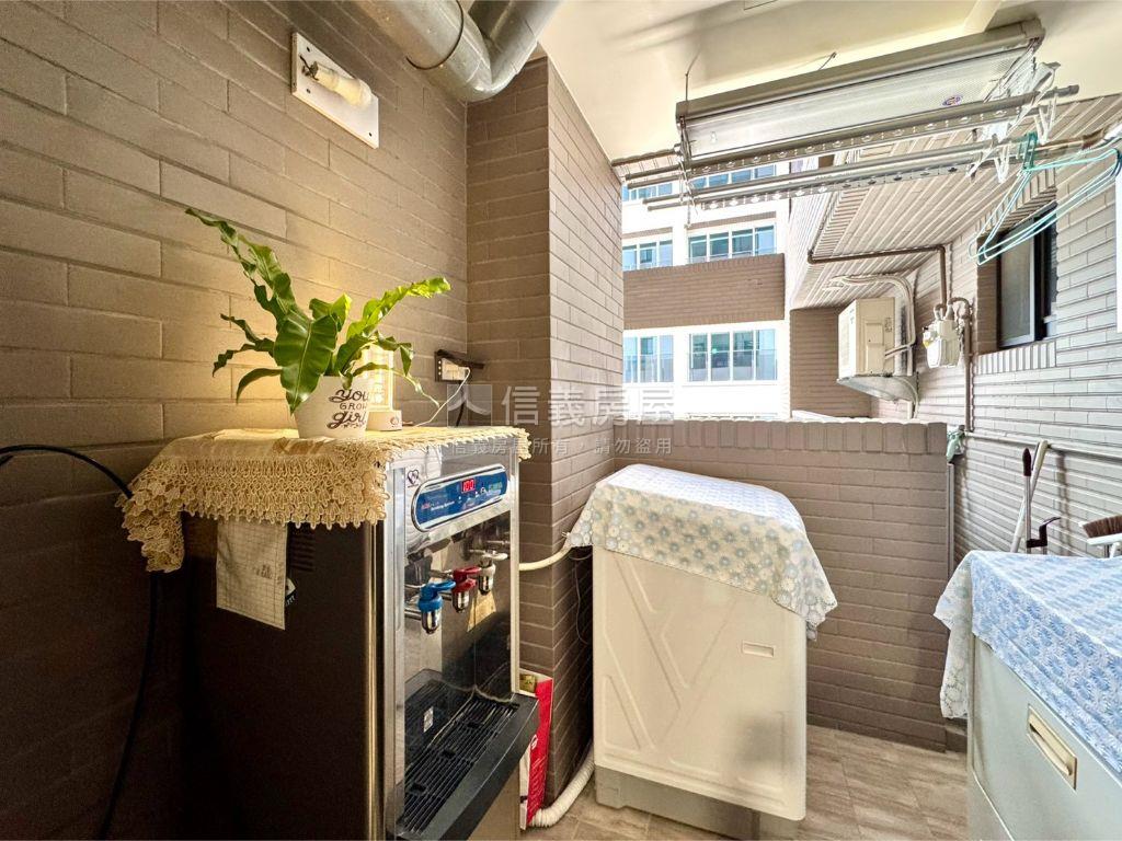 德鑫一璟．高樓美三房平車房屋室內格局與周邊環境