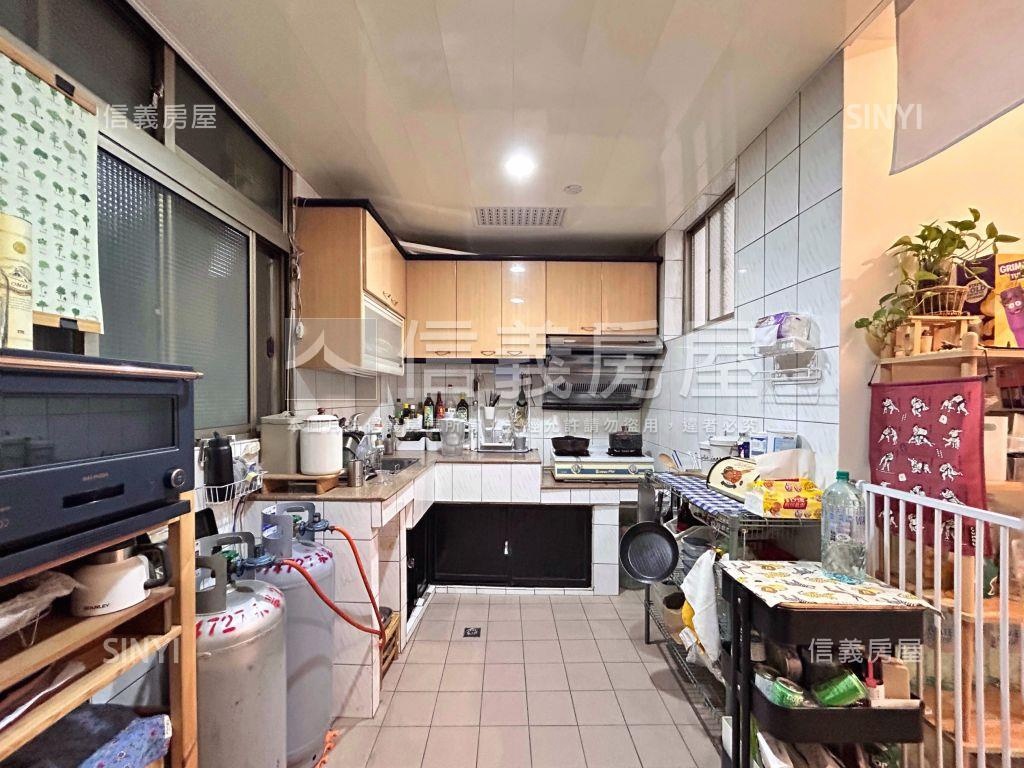 萬安街溫馨雅緻二樓房屋室內格局與周邊環境