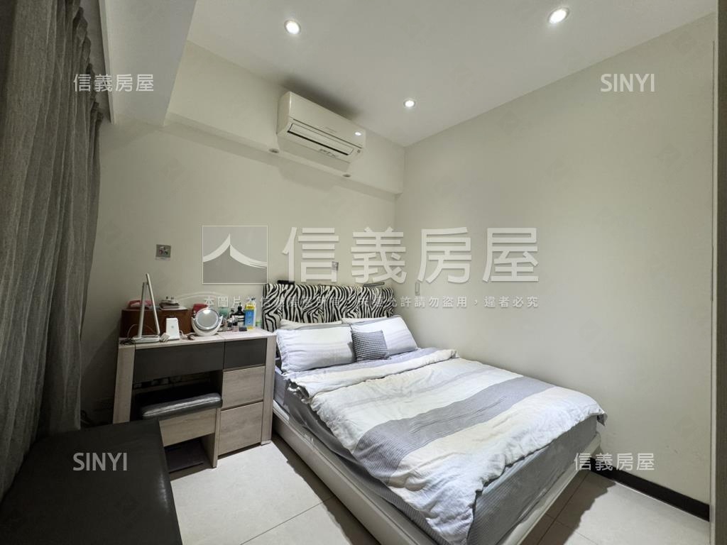 藝光年兩房平面車位房屋室內格局與周邊環境