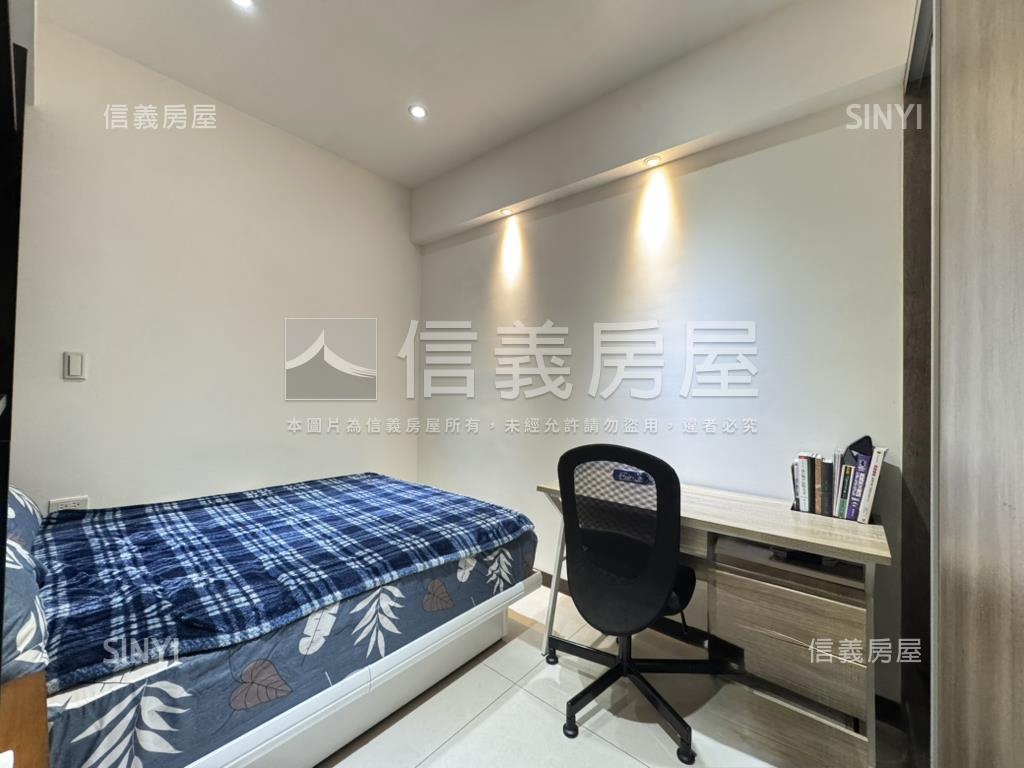 藝光年兩房平面車位房屋室內格局與周邊環境