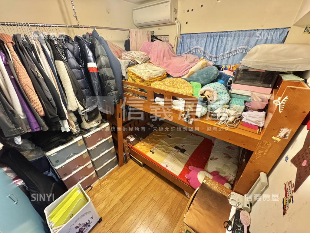 專任台北京城方正三房房屋室內格局與周邊環境