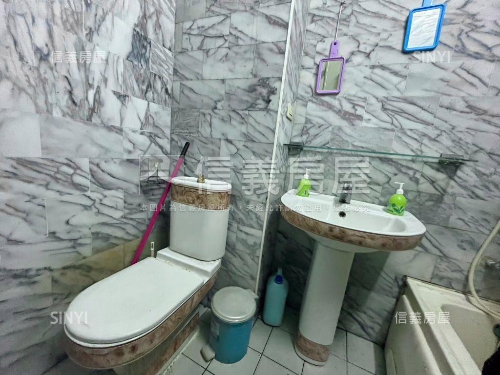 東區鄉城稀有套房房屋室內格局與周邊環境