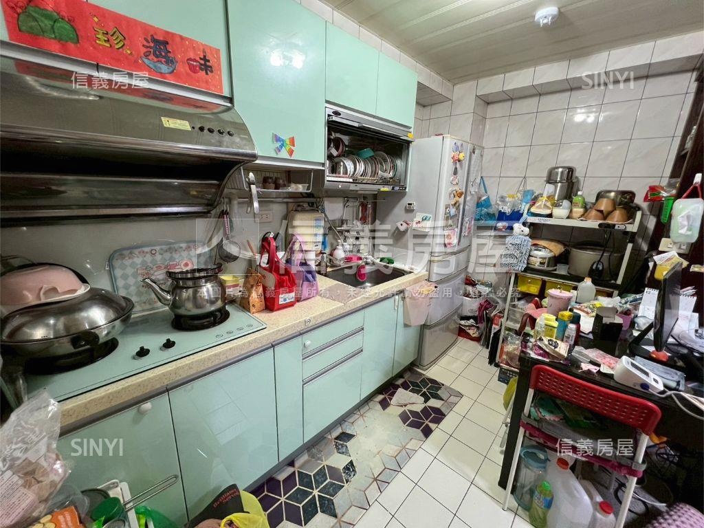 平野春天三房車位房屋室內格局與周邊環境