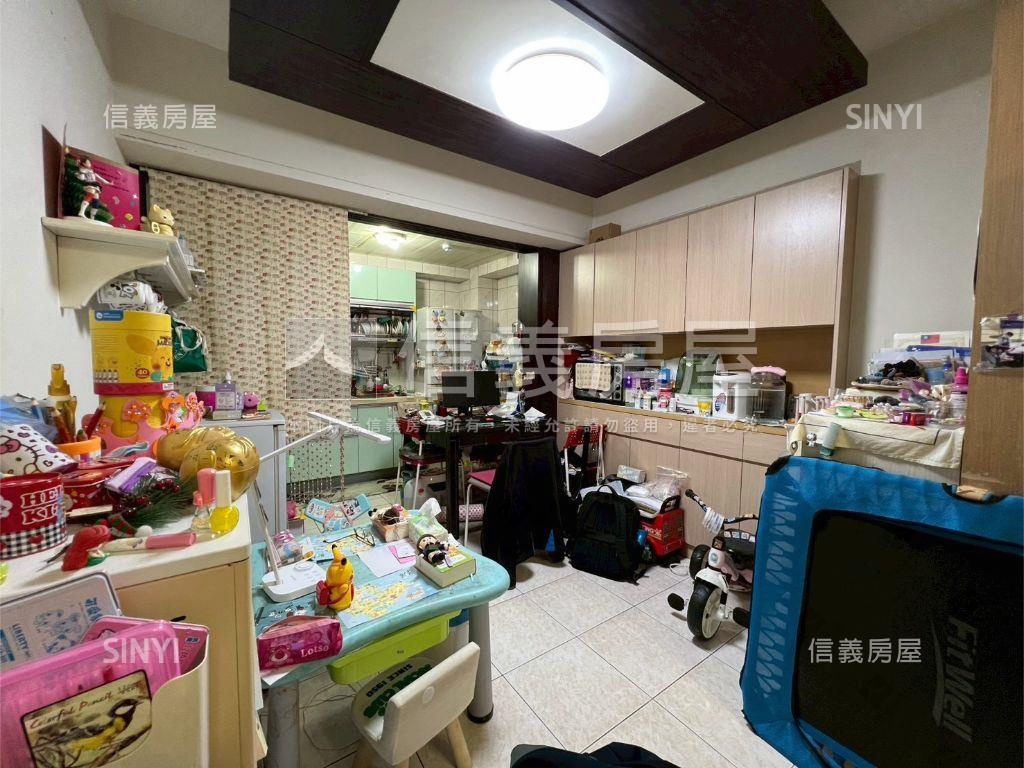 平野春天三房車位房屋室內格局與周邊環境