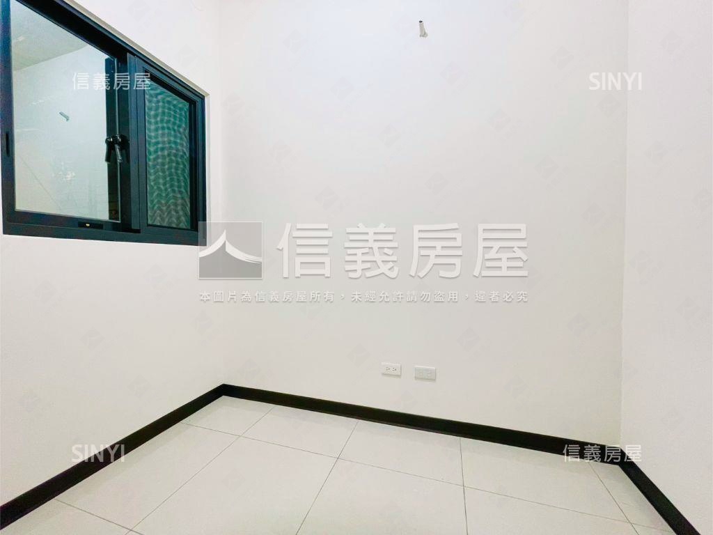誠意出售世界花園快看這間房屋室內格局與周邊環境