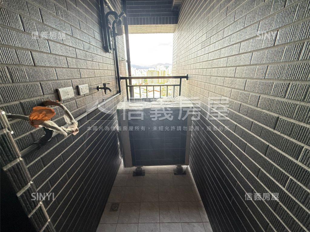 昂峰惟美新屋落成二房二衛房屋室內格局與周邊環境