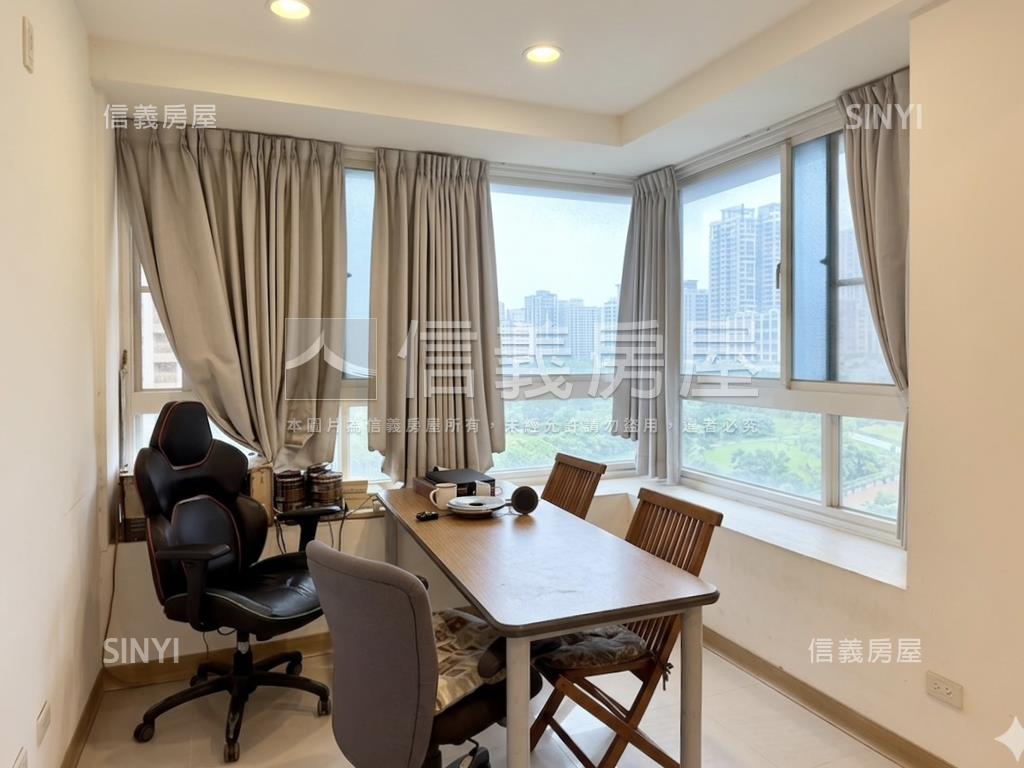 四季之旅大三房車位房屋室內格局與周邊環境