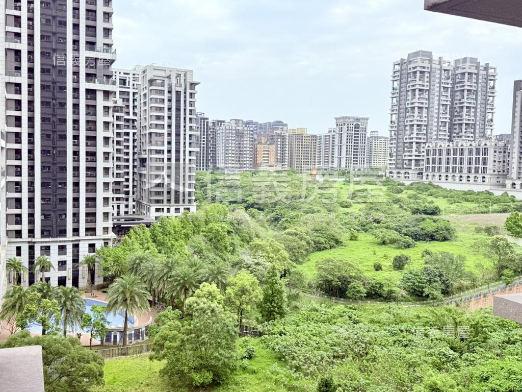 四季之旅大三房車位房屋室內格局與周邊環境