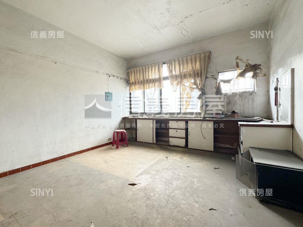 民族大樂旁‧透天店面房屋室內格局與周邊環境