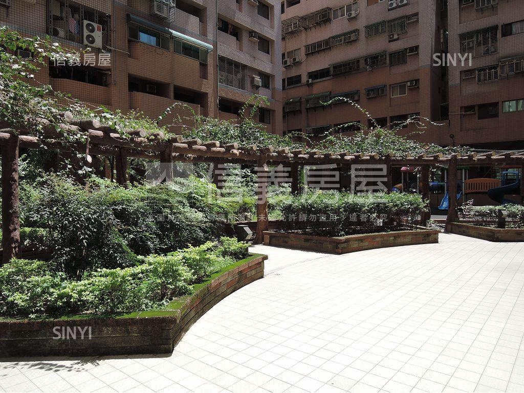 中國江山大三房＋露臺房屋室內格局與周邊環境