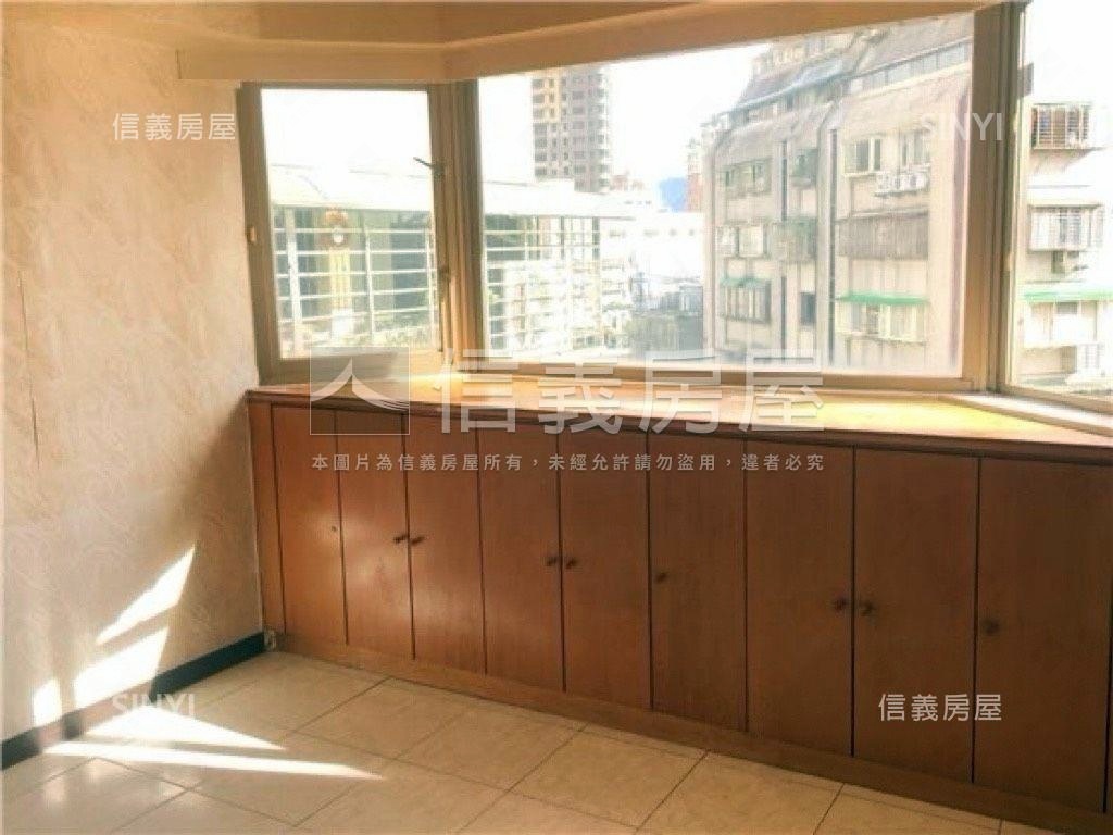 溫馨成家電梯三房房屋室內格局與周邊環境