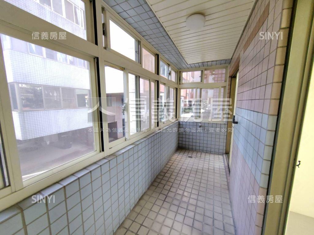 力霸匠心精裝美三房房屋室內格局與周邊環境