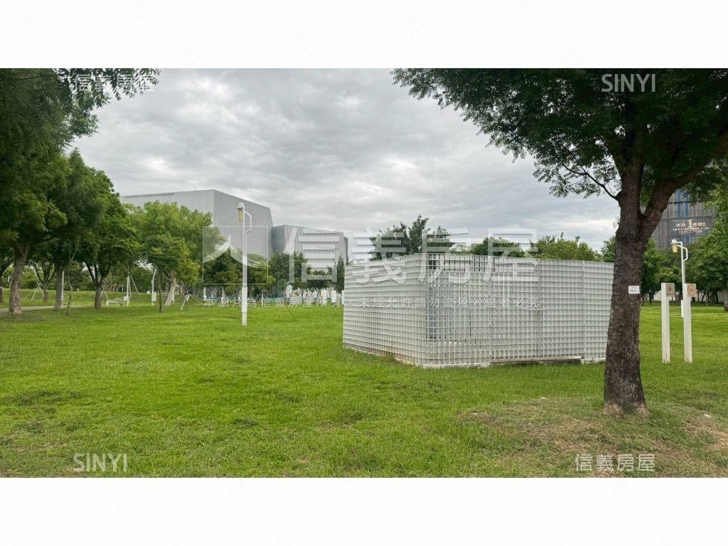 親家中央公園Ｏ棟好停車位房屋室內格局與周邊環境