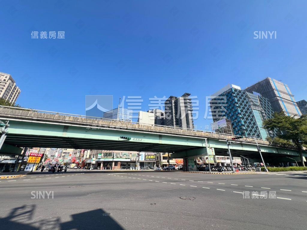 七期土地附加蓋店面房屋室內格局與周邊環境