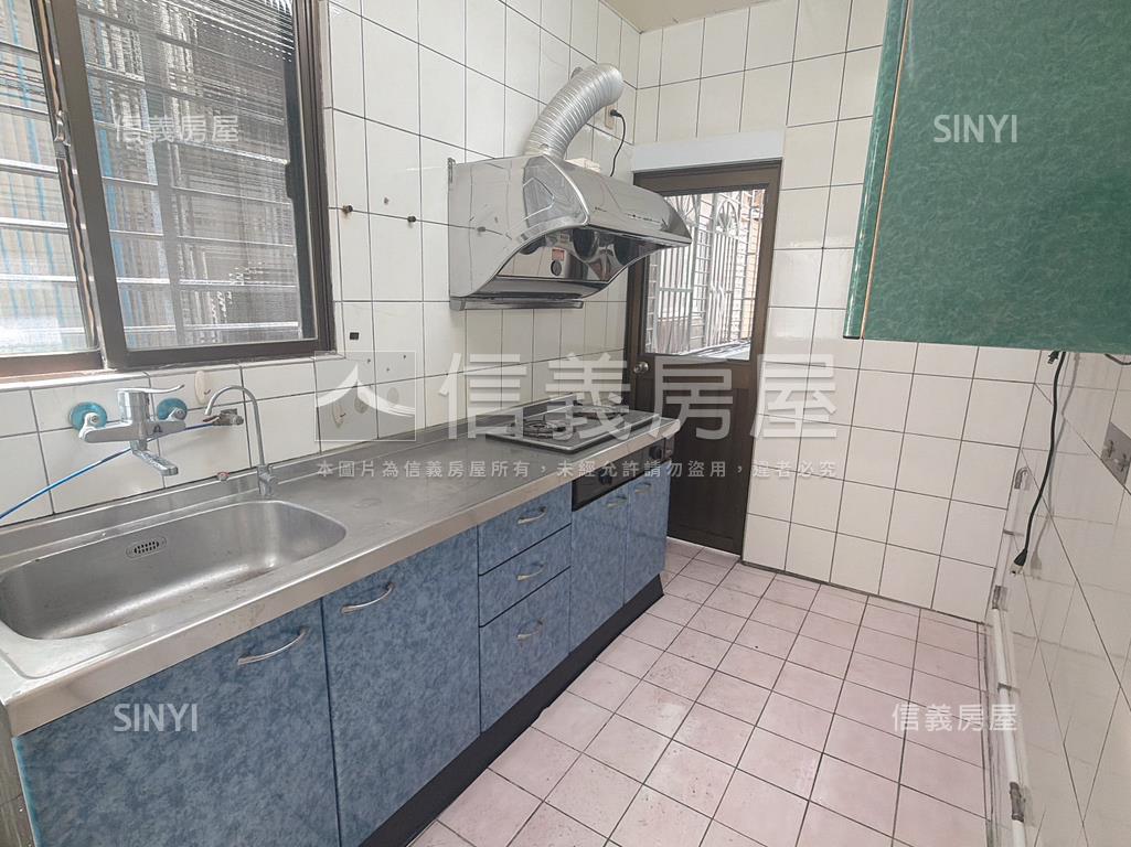 重慶商圈大三房●公園美宅房屋室內格局與周邊環境