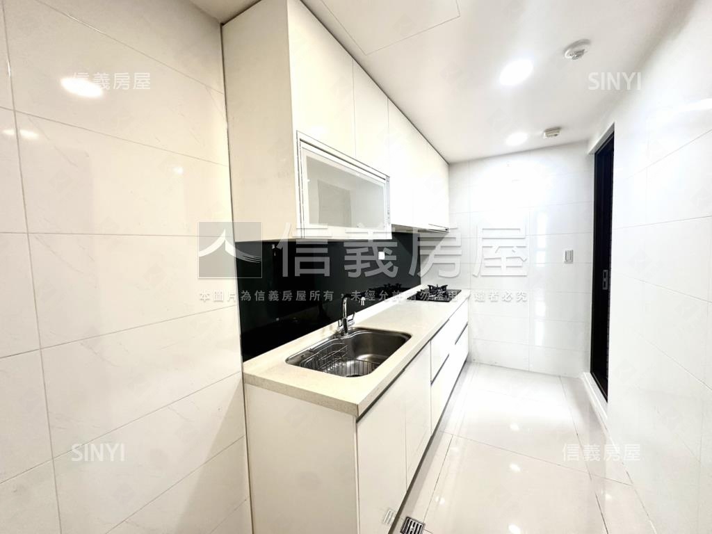 合邑豪邸兩房平面車位房屋室內格局與周邊環境