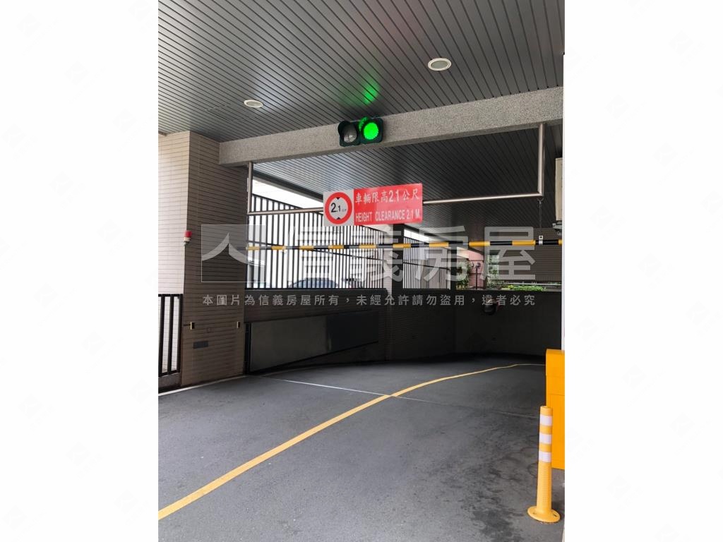 合邑豪邸兩房平面車位房屋室內格局與周邊環境