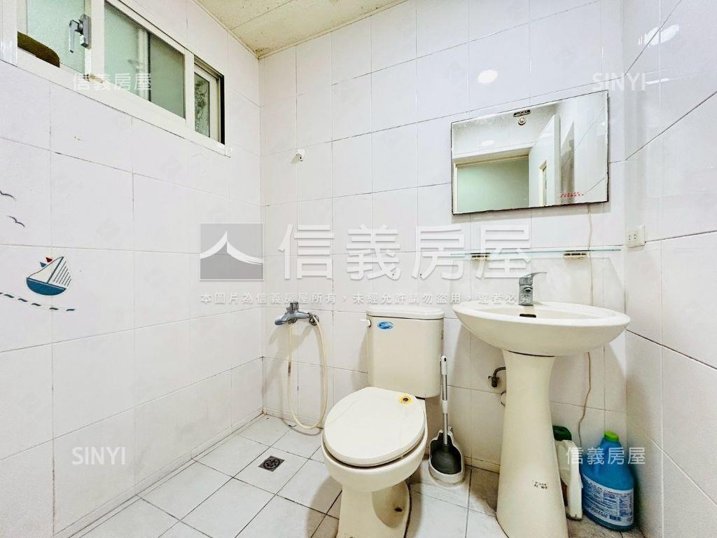 三和路頂樓置產珠寶盒房屋室內格局與周邊環境