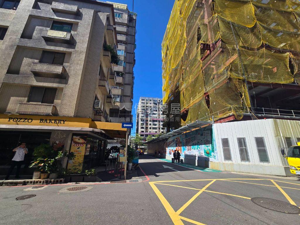 ＮＥＷ東區面寬金租店面房屋室內格局與周邊環境