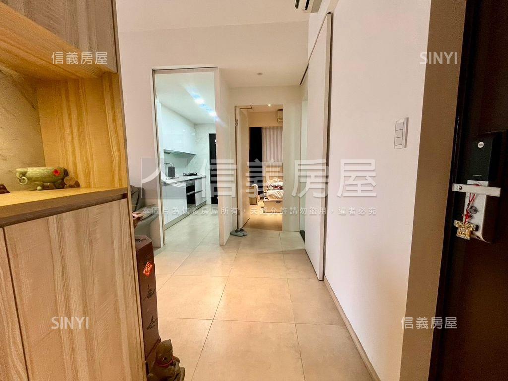 新五綻精緻裝潢兩房車位房屋室內格局與周邊環境