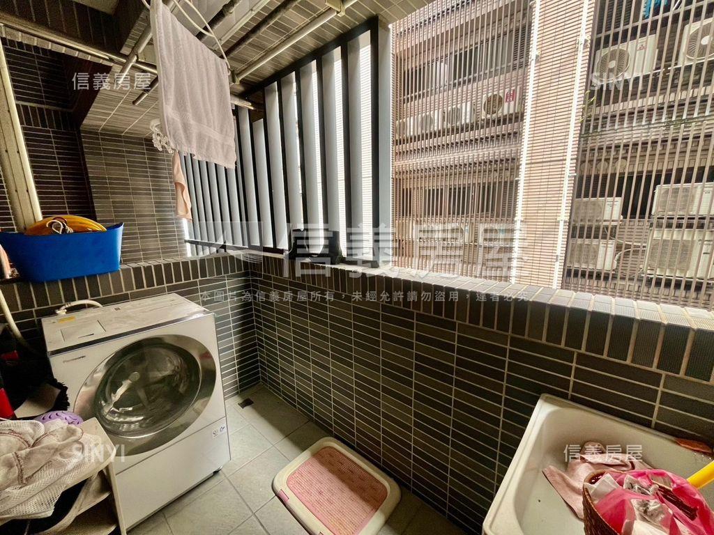 新五綻精緻裝潢兩房車位房屋室內格局與周邊環境