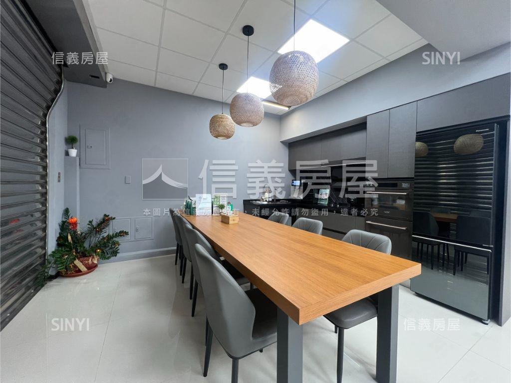 左岸高第樓店房屋室內格局與周邊環境