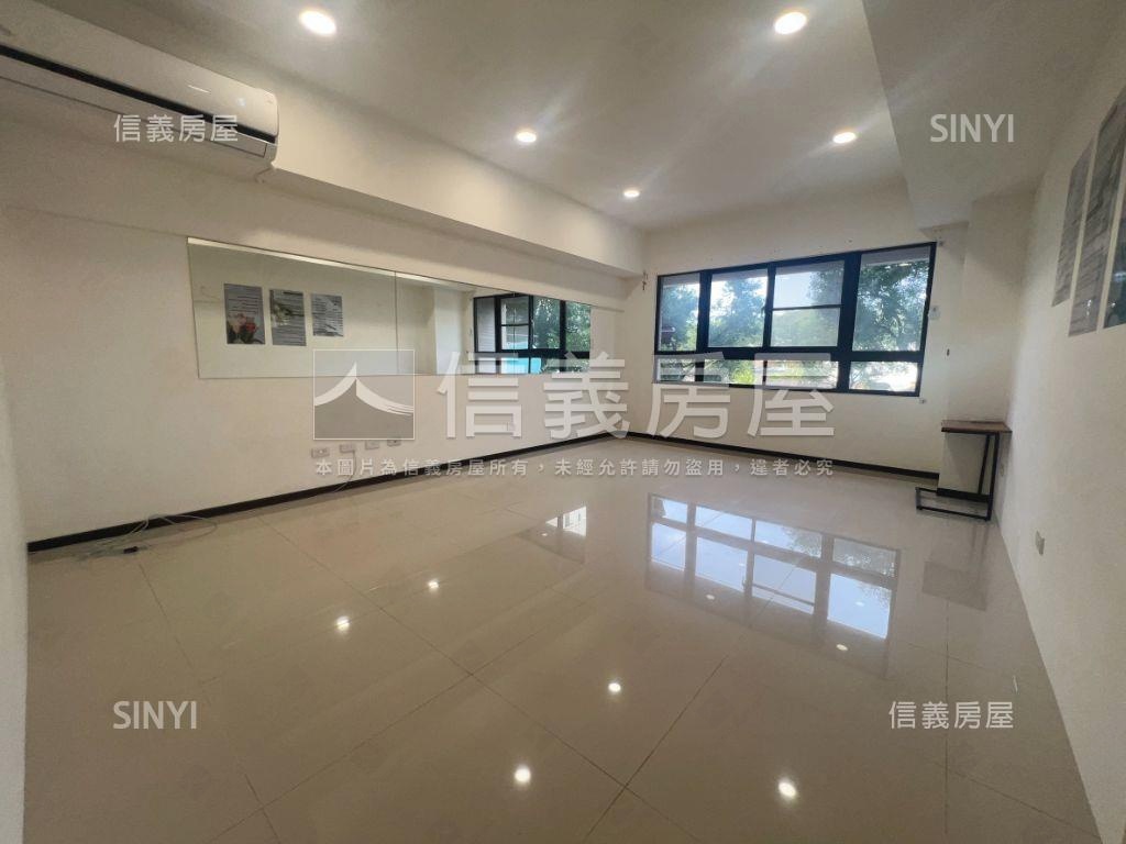 左岸高第樓店房屋室內格局與周邊環境