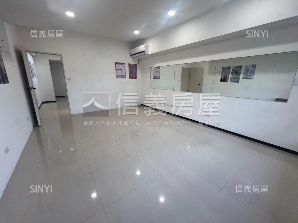 左岸高第樓店房屋室內格局與周邊環境