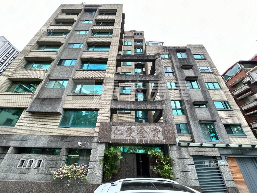 仁愛捷運靜心逸居房屋室內格局與周邊環境