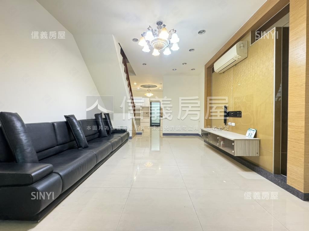 雄女漢神商圈正街透天房屋室內格局與周邊環境