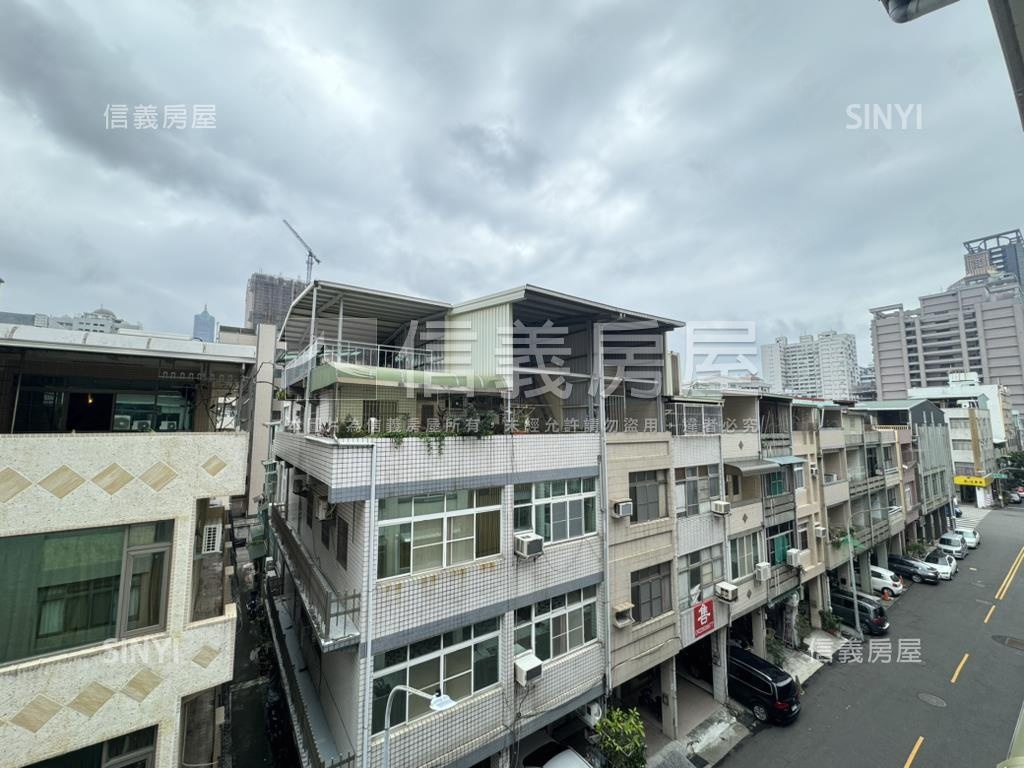 雄女漢神商圈正街透天房屋室內格局與周邊環境