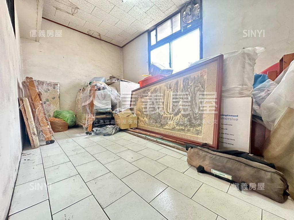 大里大明路臨路大地坪透天房屋室內格局與周邊環境