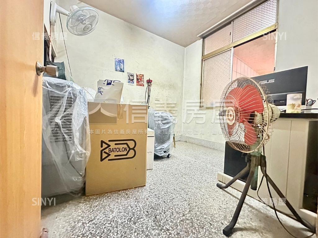 大里大明路臨路大地坪透天房屋室內格局與周邊環境