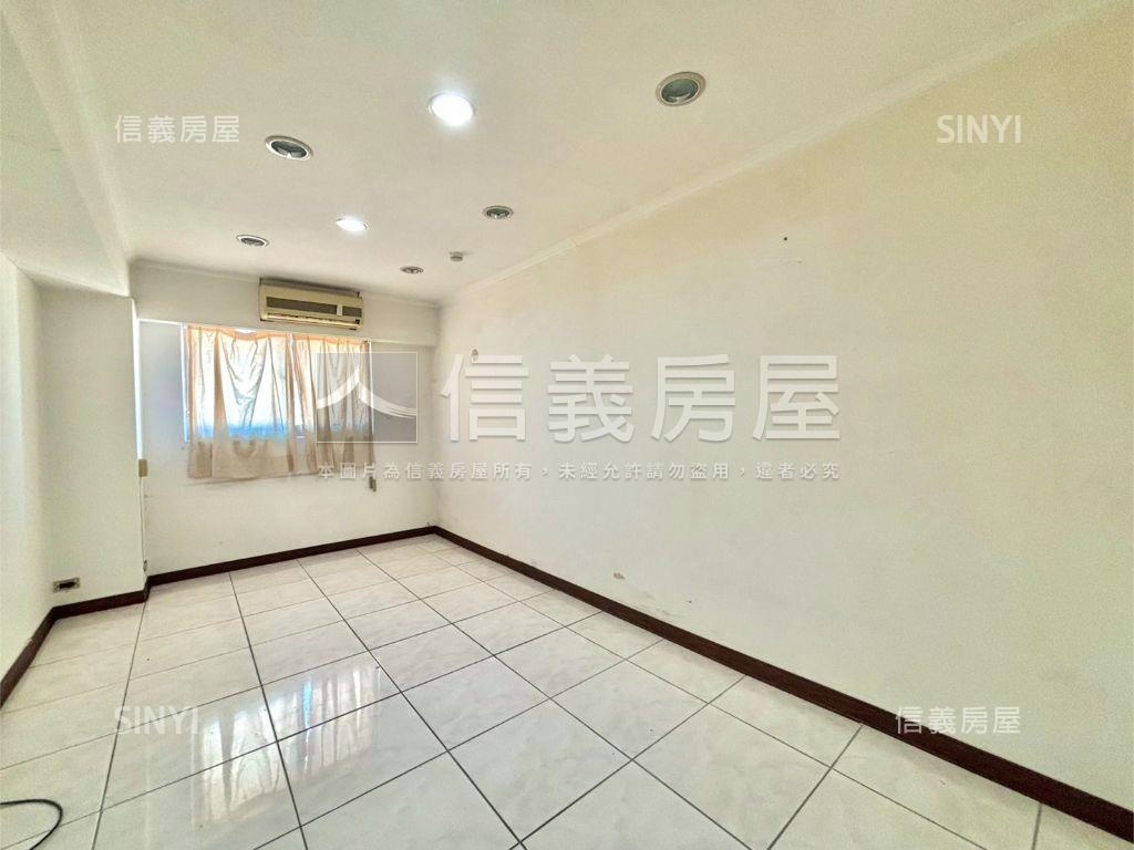 國泰杭州☆管理電梯四房房屋室內格局與周邊環境