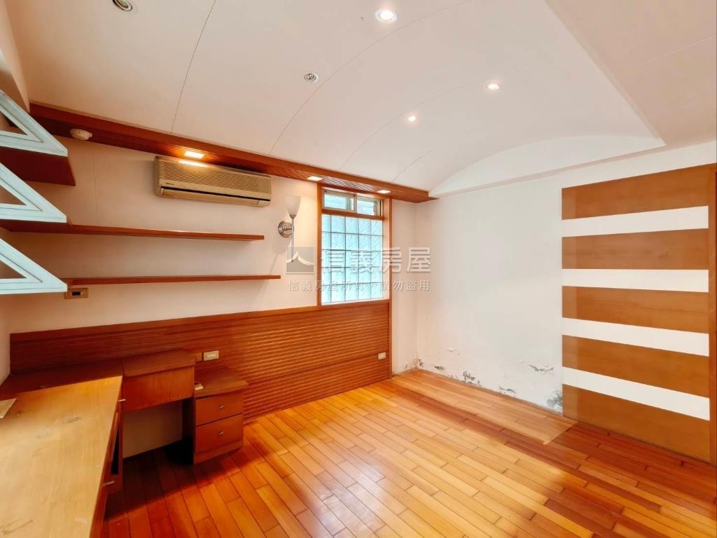 麥田山莊雅致居房屋室內格局與周邊環境