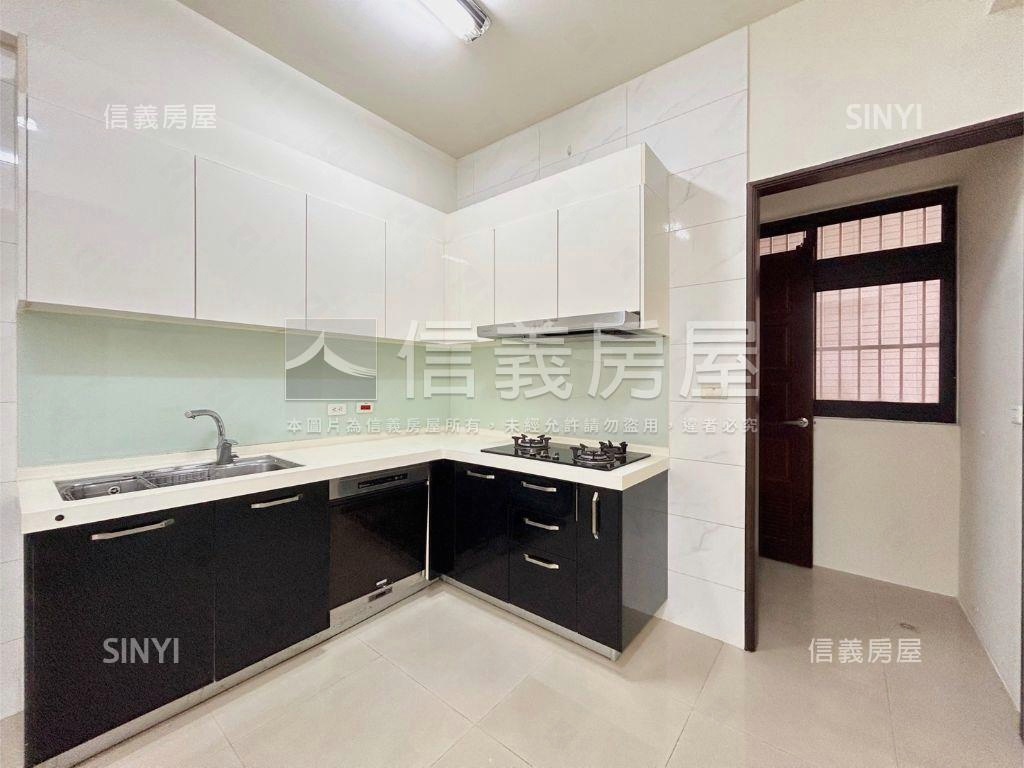 有謙稀有邊間透天房屋室內格局與周邊環境