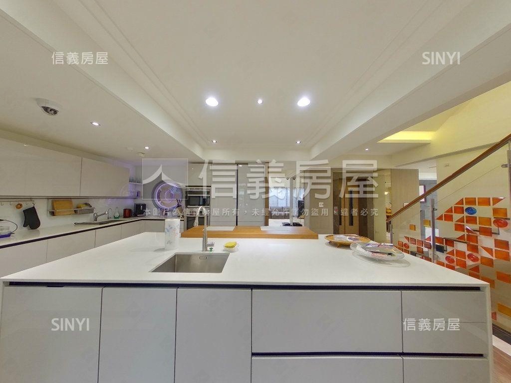大氣山河景觀美墅房屋室內格局與周邊環境