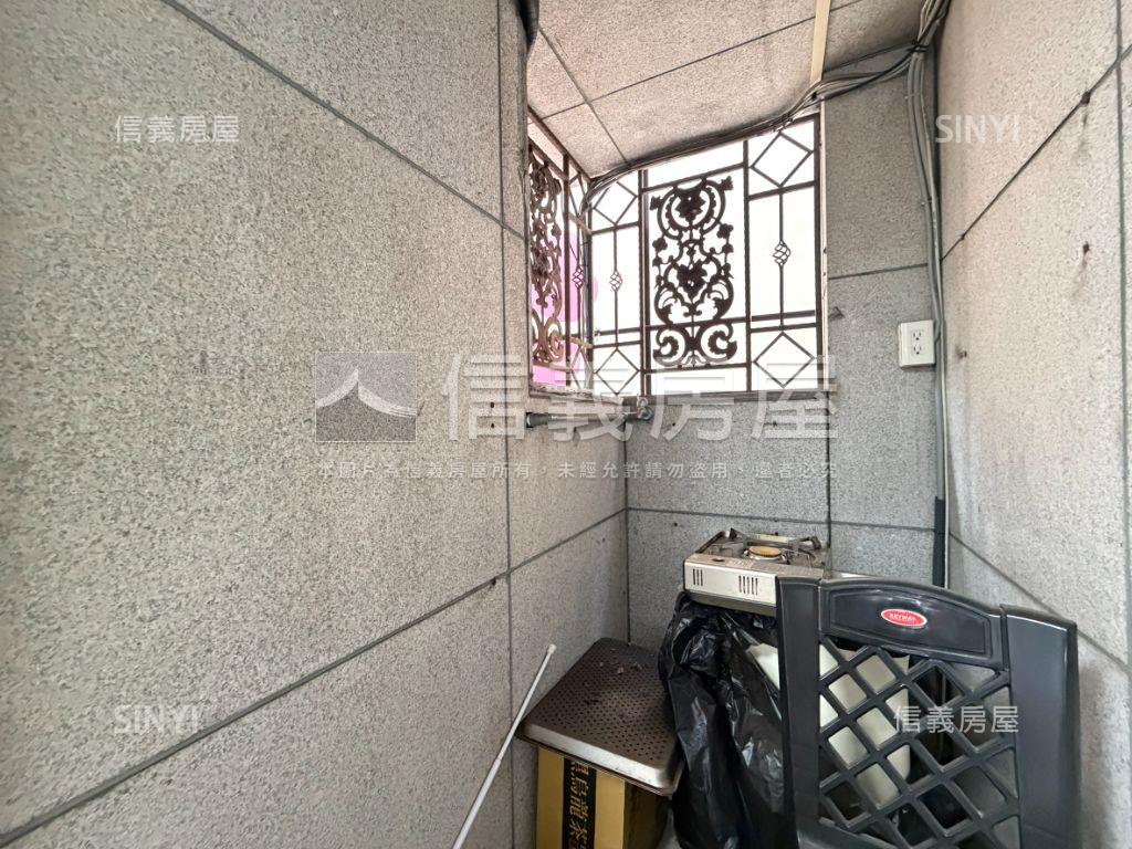鄉林法國黃金店面＆雙平車房屋室內格局與周邊環境