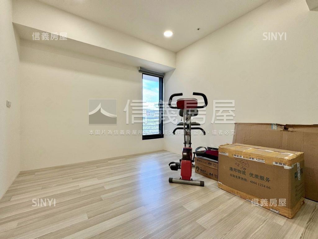 近家樂福峰藝日式裝潢四房房屋室內格局與周邊環境