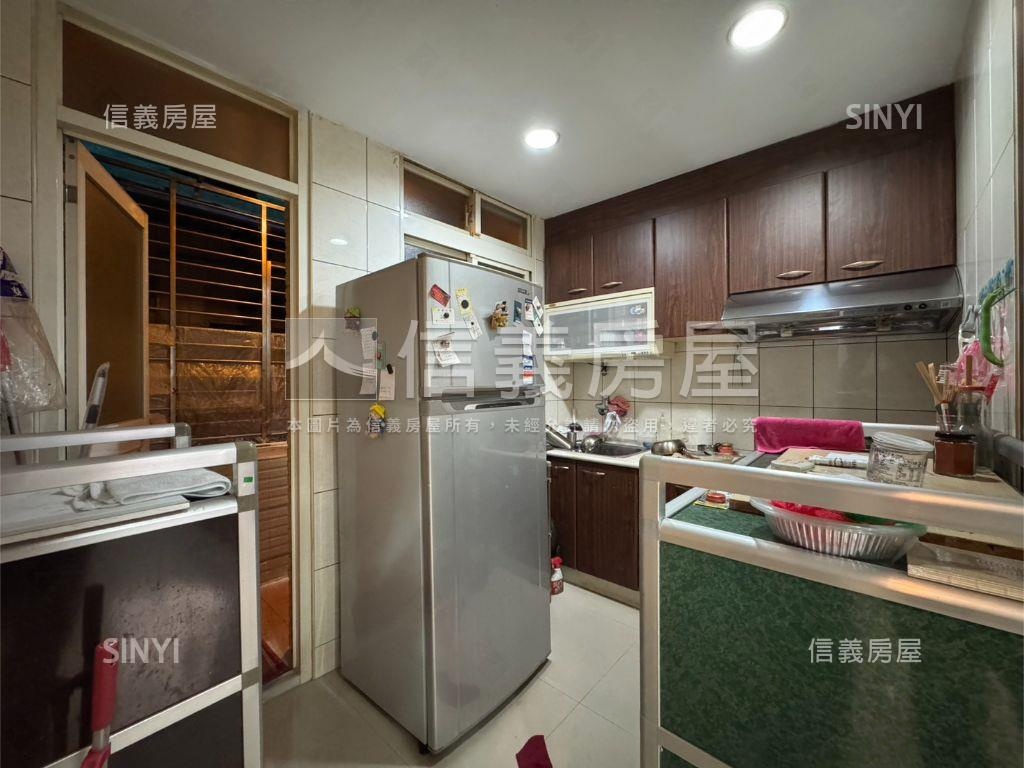 離塵美寓§靜巷三房房屋室內格局與周邊環境