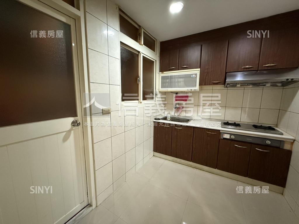 靜巷三房三樓美寓房屋室內格局與周邊環境