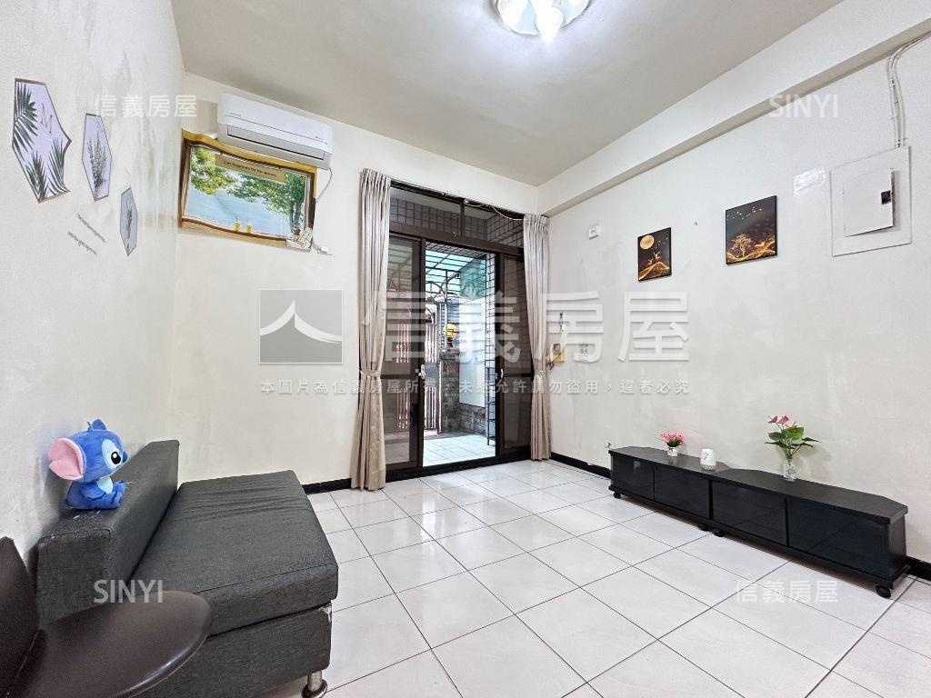 近機能電梯挑高大三房房屋室內格局與周邊環境