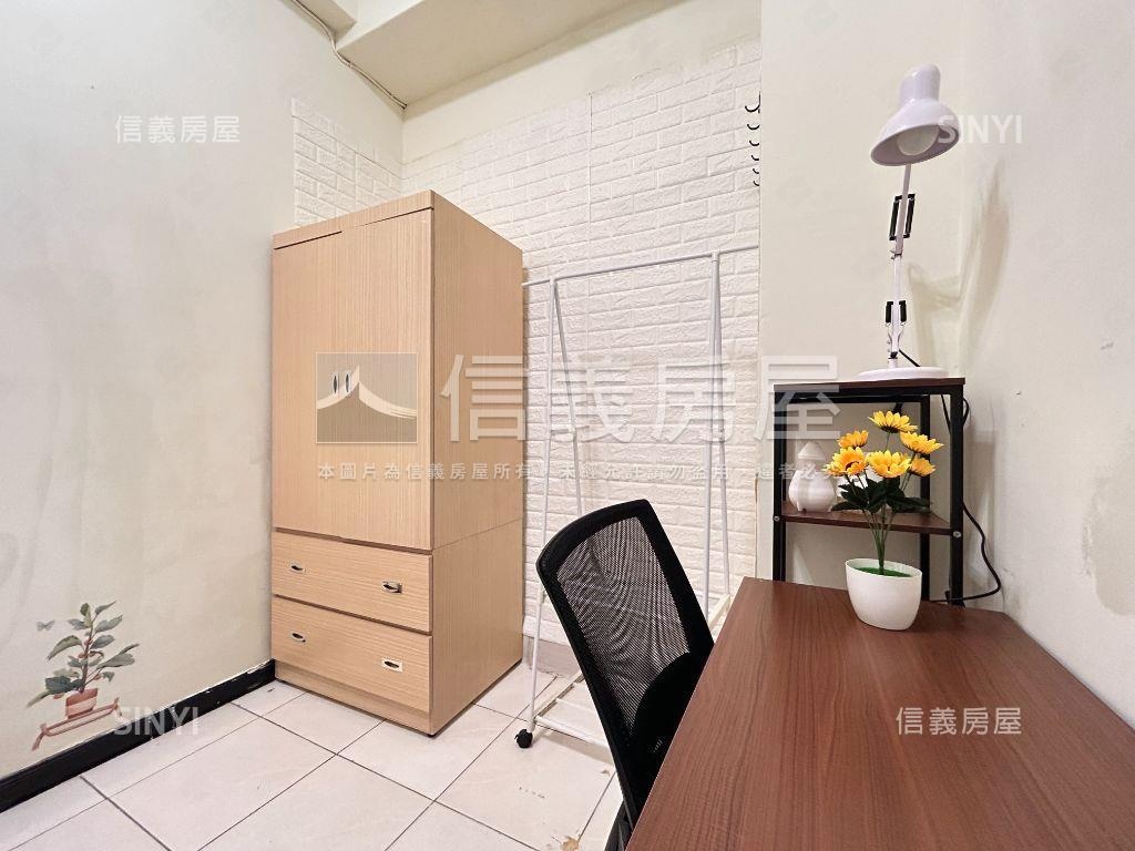 近機能電梯挑高大三房房屋室內格局與周邊環境