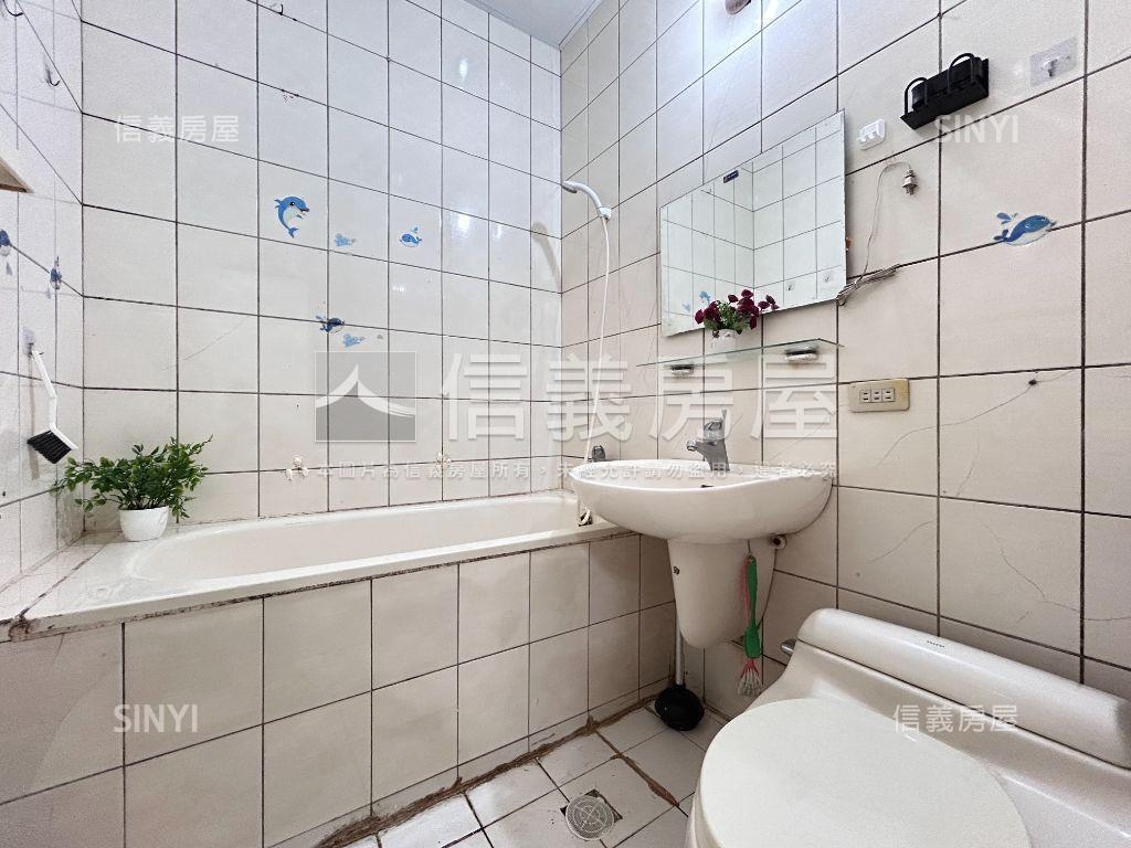 近機能電梯挑高大三房房屋室內格局與周邊環境