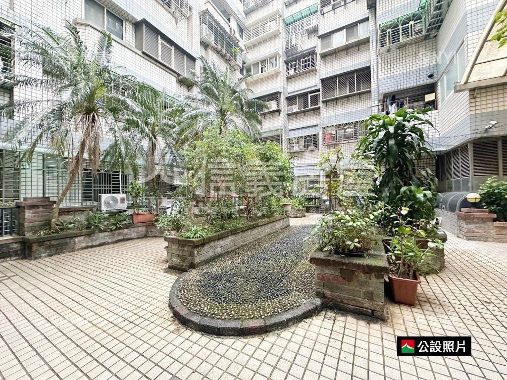 近機能電梯挑高大三房房屋室內格局與周邊環境