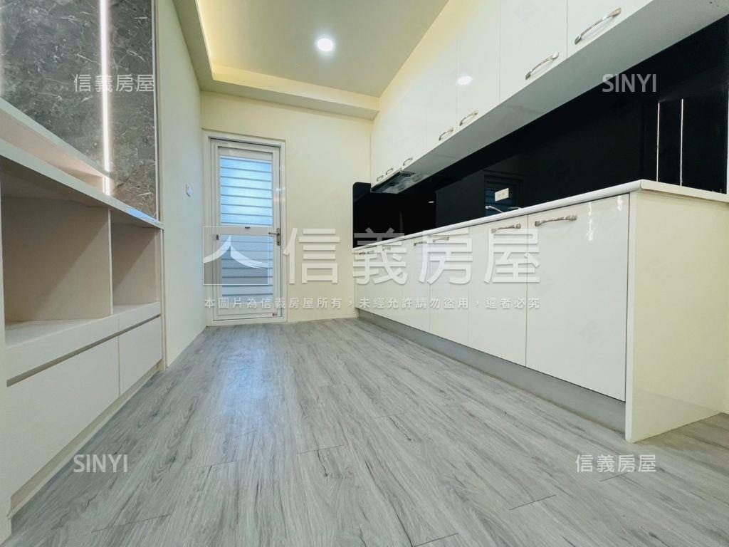 新興國小美裝健身寓房屋室內格局與周邊環境