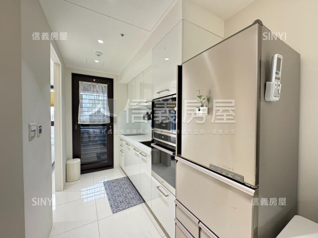 擎天森林溫馨美邸房屋室內格局與周邊環境