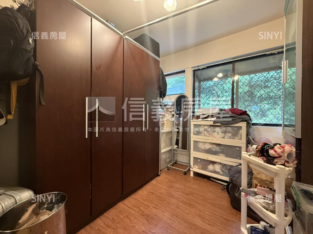 玫瑰中國城。大空間房屋室內格局與周邊環境