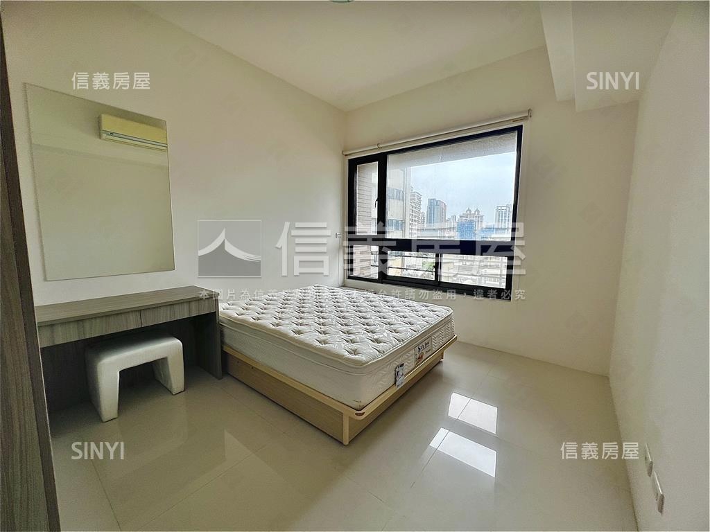 坤山名銓一景採光佳美三房房屋室內格局與周邊環境